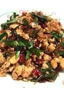 กะเพราคั่วพริกแห้ง