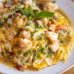 ข้าวไข่ข้นกุ้งพริกสด
