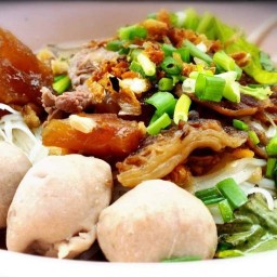 ชวนชิม - ถนนชยางกูร