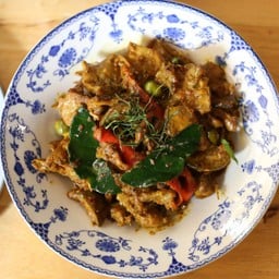 หมูป่าผัดเผ็ด