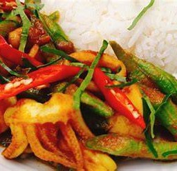 พริกแกงทะเล เป็นกับข้าว