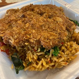 ข้าวคั่วกะเพราหมูหิมะ