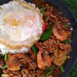 ข้าวพริกแกงผัด..