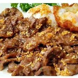 หมูทอดกระเทียม ราดข้าว