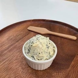 Garlic and Chive Cream Cheese