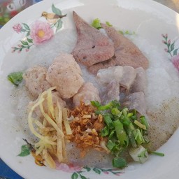 โจ๊กต่อหน้าวัด