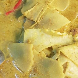 แกงไก่หน่อไม้