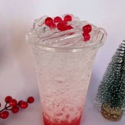 สตอเบอรี่โซดา