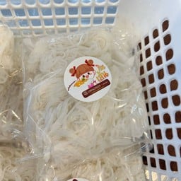 เส้นขนมจีน