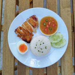 ข้าวมันไก่อบ Take A Seat ( ฮาลาล )
