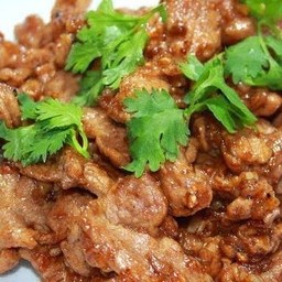 (กับข้าว)หมูทอดกระเทียม