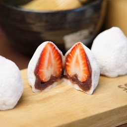 L - Strawberry Red Bean Daifuku
