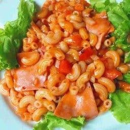 มักกะโรนีผัดซอลมะเขือเทศ