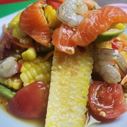 ตำข้าวโพดกุ้งสด