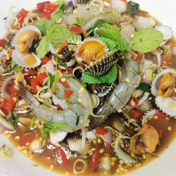 ยำหอยแครงกุ้งสดปลาร้า