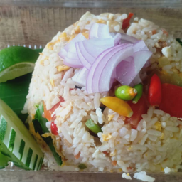 ข้าวผัดปลาเค็ม