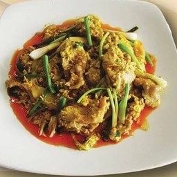 หมูหมักผัดผงกระหรี่ไฮโซ (กับข้าว)