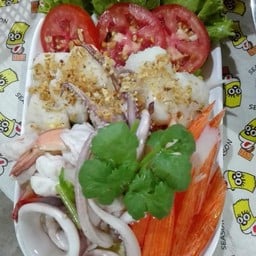ก๋วยเตี๋ยวกันเอง&ยำเเซ่บปากระเบิด ถนนสืบศิริ