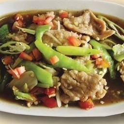 หมูผัดพริกหยวก (กับข้าว)