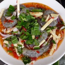 ยำกุ้งสด.