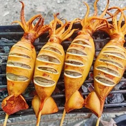 หมึกไข่ย่าง ไซต์S พร้อมหั่น