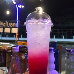 แดงโซดาเย็น