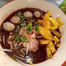 โก๋ฮู้ ก๋วยเตี๋ยวหมูต้มยำมะนาว