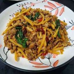 แซ่บ แห้ง สารพัดข้าว แพร่ ( แซ่บ แห้ง สารพัดข้าว )