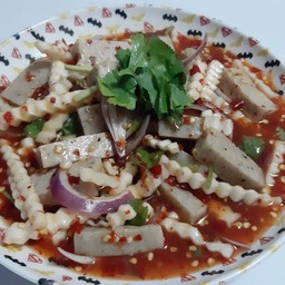 ยำหมูยอ