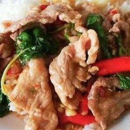 กะเพราหมูชิ้น-ราดข้าว