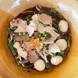 เกาเหลาหมูน้ำตก