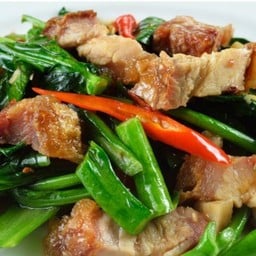 ร้านอาหารตามสั่ง + เตี๋ยวเรือ เจ้เยาว์