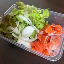 แซลม่อนสด นัวลึกก