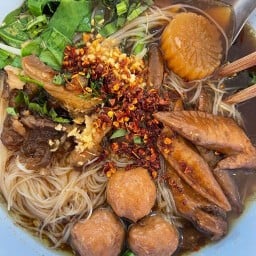 อารีรักษ์ ก๋วยเตี๋ยวไก่มะระเมืองน่าน @ครัวในบ้าน