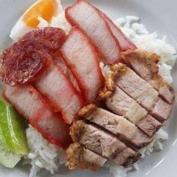 ข้าวหมูแดง+หมูกรอบ