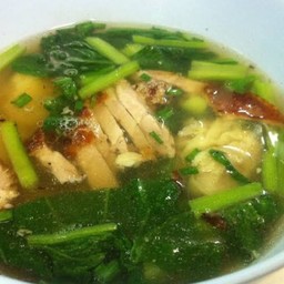 เกาเหลา หมูกรอบ