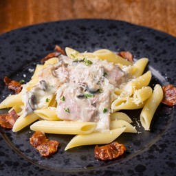 Penne Creamy Smoke bacon mushroom sauce