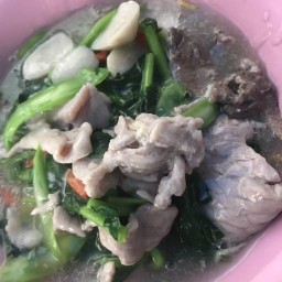 ก๋วยเตี๋ยว&อาหารตามสั่ง ยายดอน ป่าแดง