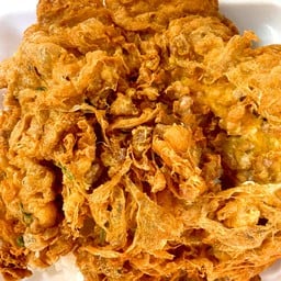 ไข่เจียวหมูสับราดข้าว