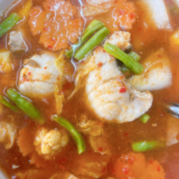 แกงส้มผักรวมเนื้อปลา