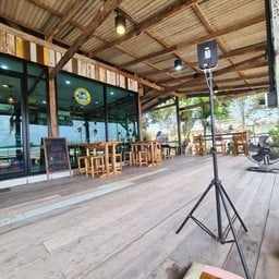 เลสาป คาเฟ่