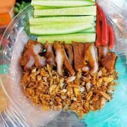 หมูกระเทียมแจ่วแซ่บ(กับข้าว)