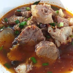 ต้มแซ่บเนื้อ