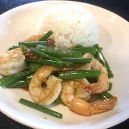 ข้าว ผักดอกหอมใส่กุ้ง