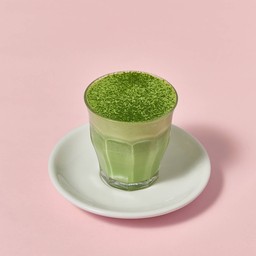 มัทฉะลาเต้ร้อน