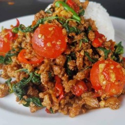 กินกะเพรา หอพักทองคำ พิกุลแก้ว 1 ศรีษะจรเข้น้อย 4