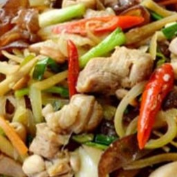 ข้าว-ไก่ผัดขิง (ไข่ดาว)