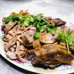ทิตย์ เป็ดพะโล้