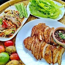 คอหมูย่าง+ส้มตำ+ข้าวเหนียว1ห่อ