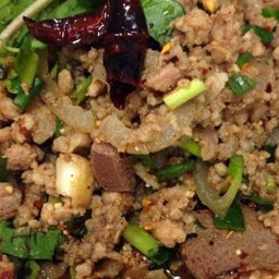 แสนแซ่บ ส้มตำไก่ย่างรสเด็ด